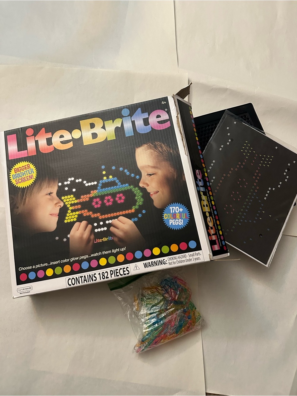 Lite Brite Toy with Pegs and Patterns WITH BATTERIES